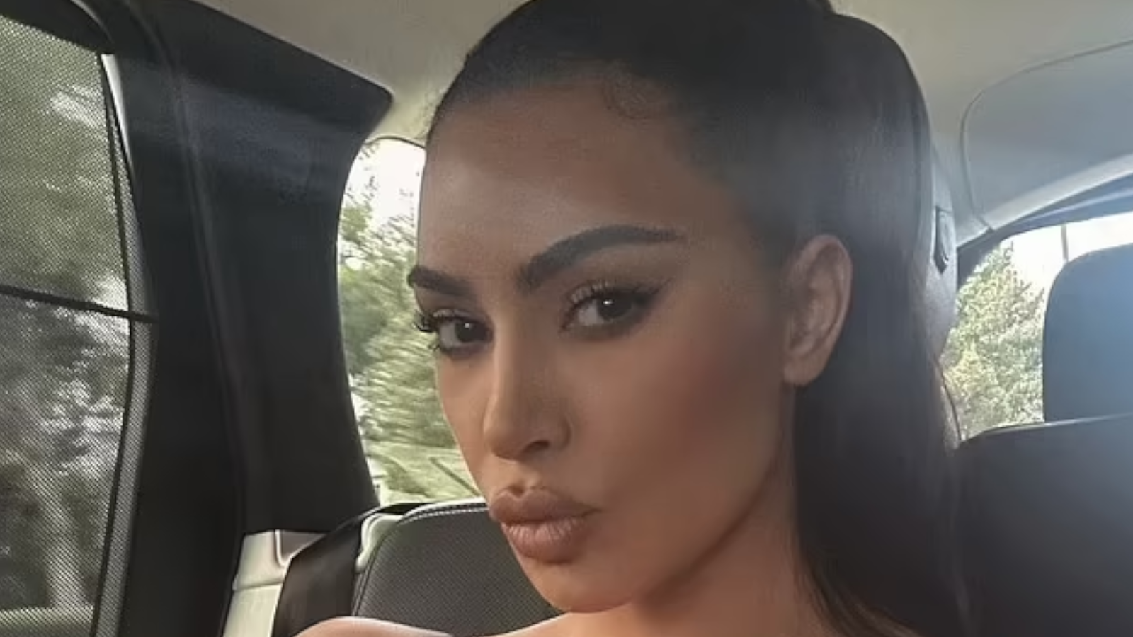 Kim Kardashian Posts “miss u” Amidst Odell Beckham Jr. Romance Rumors