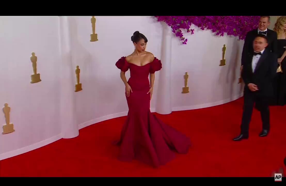 Liza Koshy Falls at The Oscars
